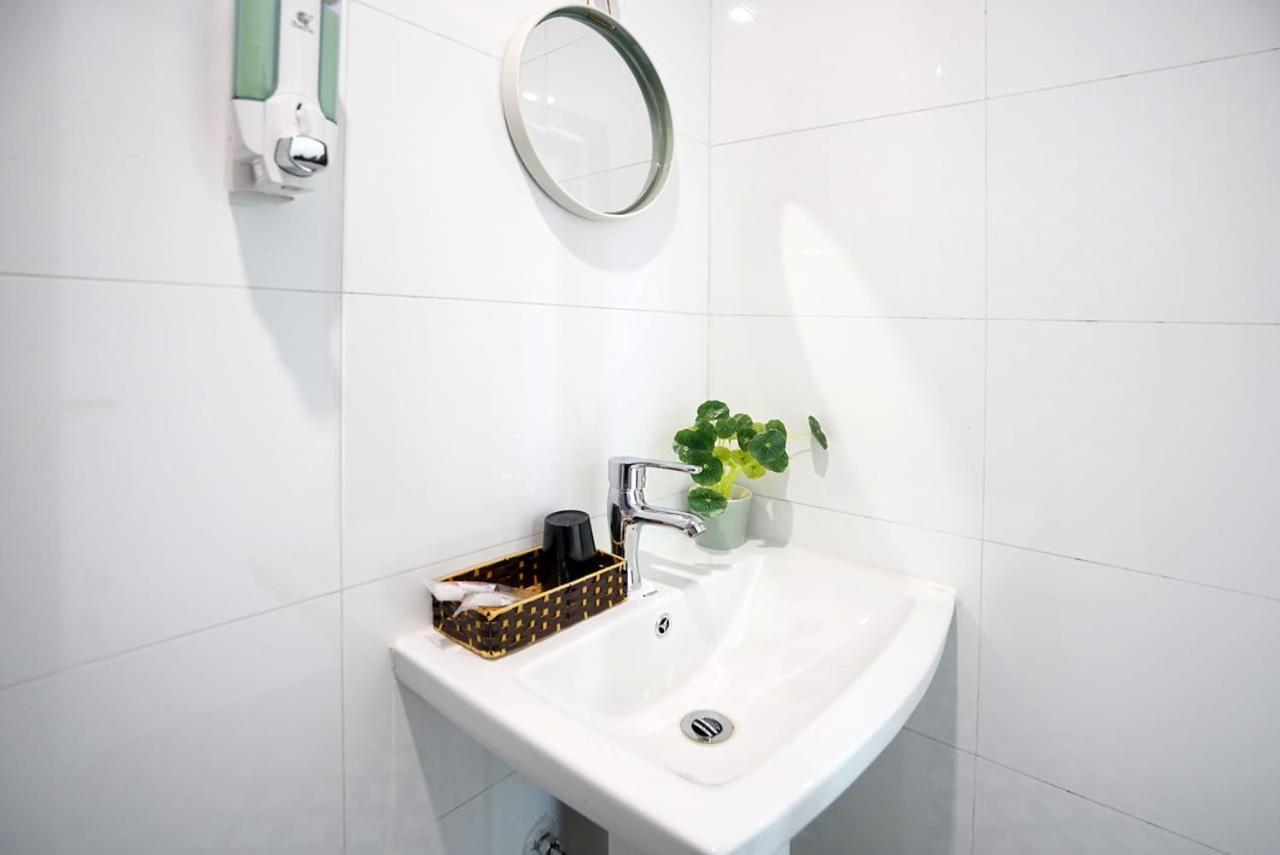 Almor Hostel With Pool In Right Center Ха Лонг Екстериор снимка
