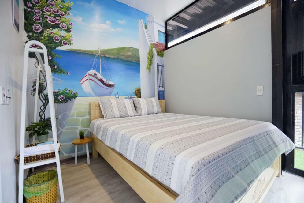 Almor Hostel With Pool In Right Center Ха Лонг Екстериор снимка