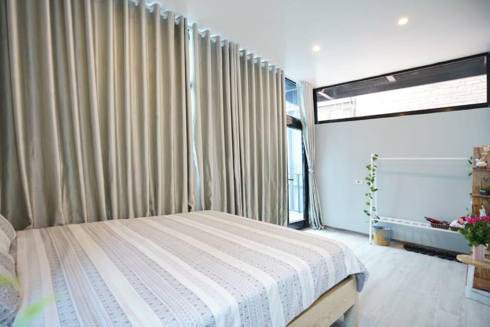 Almor Hostel With Pool In Right Center Ха Лонг Екстериор снимка