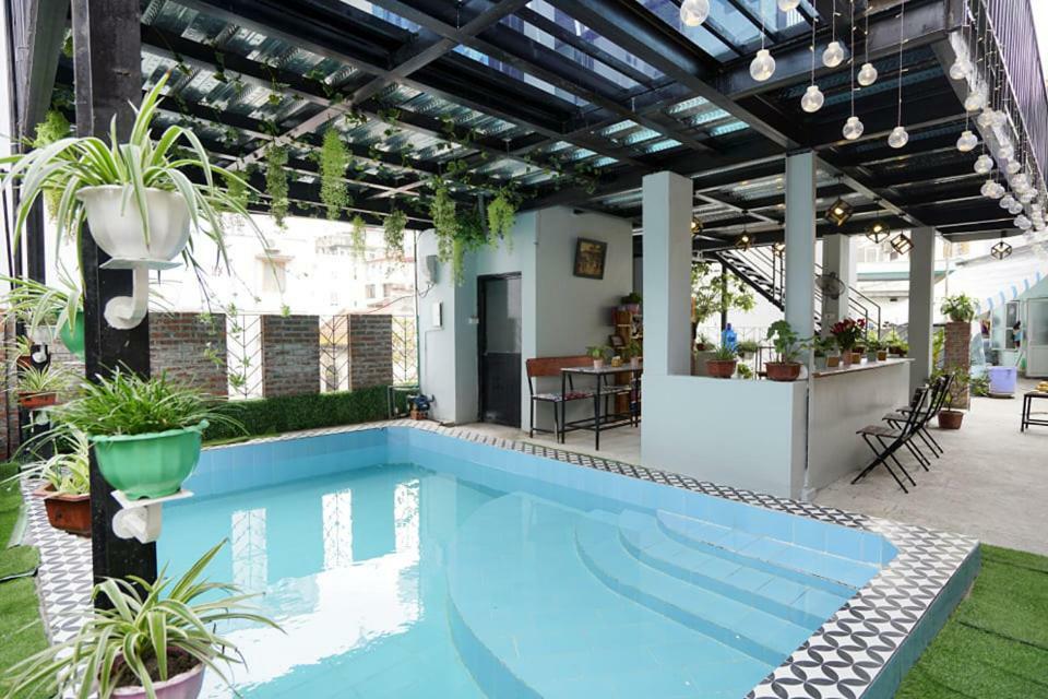 Almor Hostel With Pool In Right Center Ха Лонг Екстериор снимка